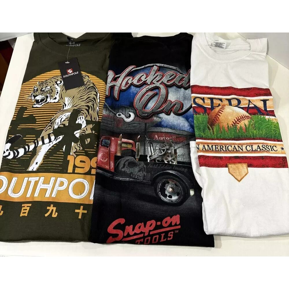 Lot of 5 Random Men's Graphic Tees T-Shirts LIQUIDATION Size M